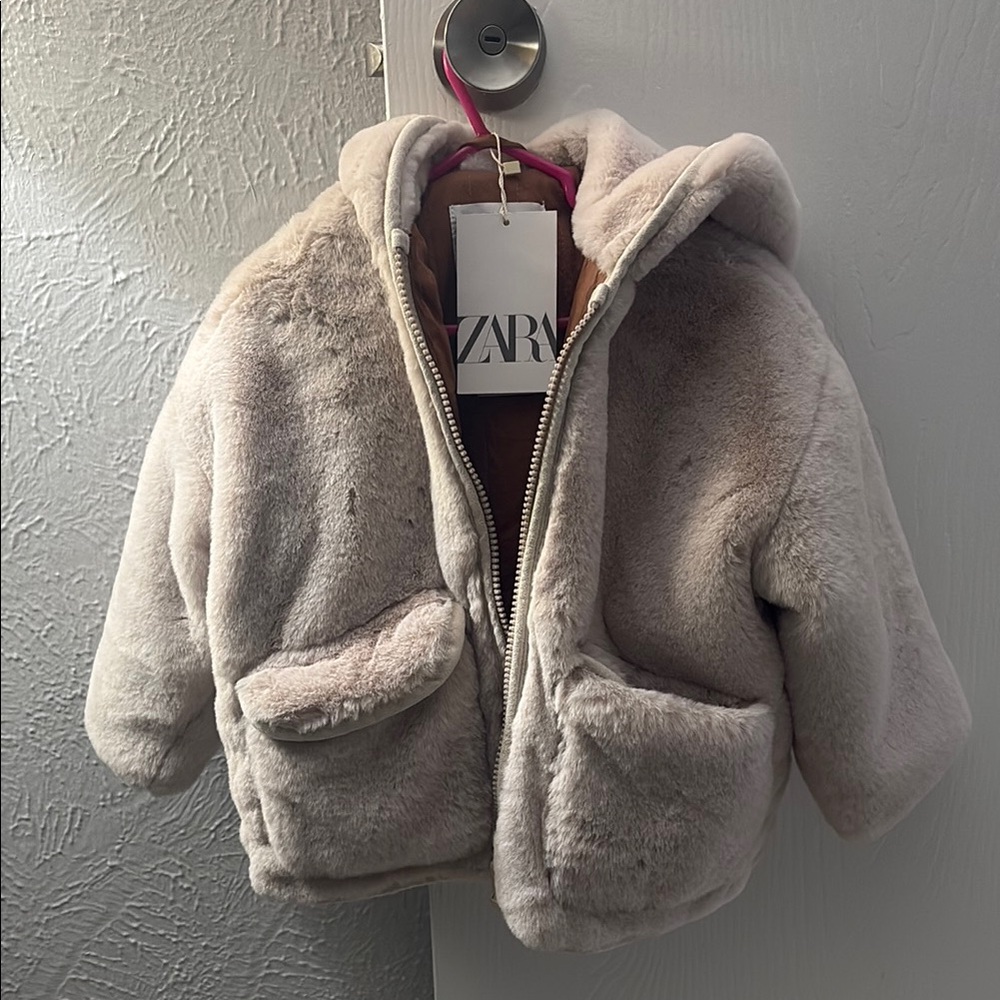 Zara Cream Puffer Jacket with High Collar